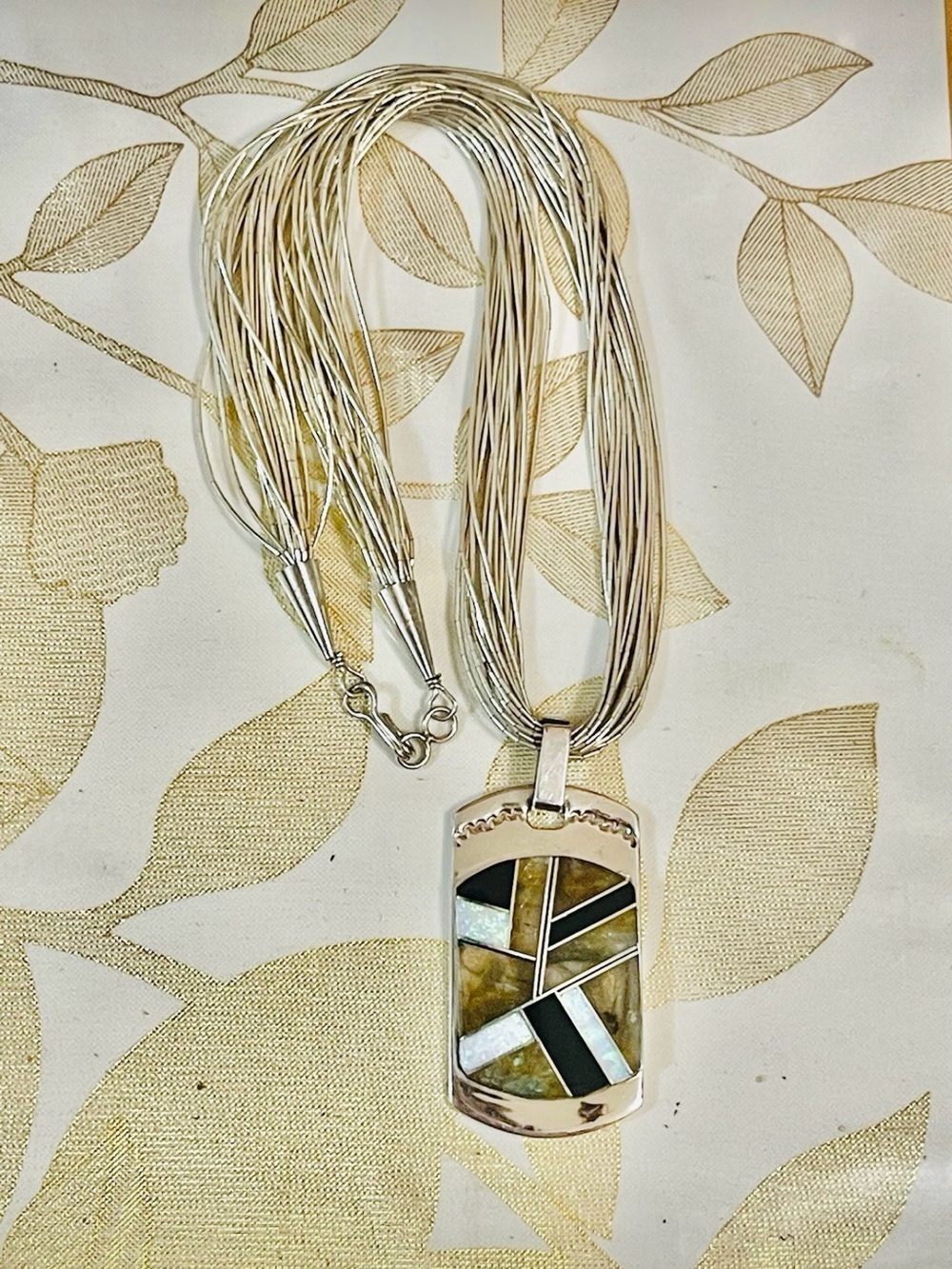 Vintage Southwest 925 liquid Silver Necklace Pendant Labradorite Onyx
Opal 16"